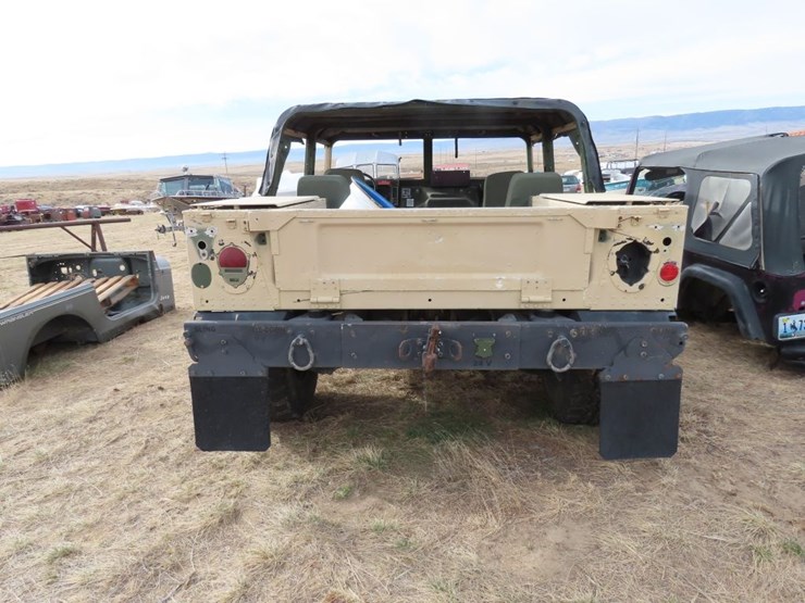 2009-am-general-humvee-4x4-image-13