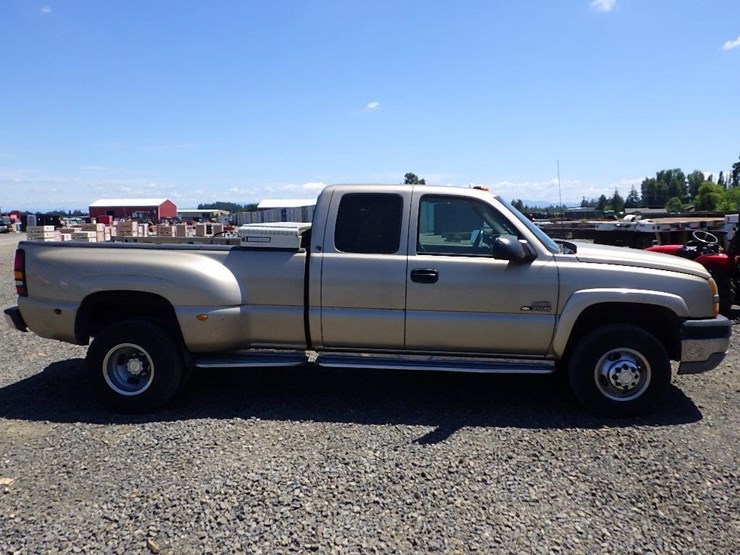 2005-chevrolet-silverado-3500-image-4