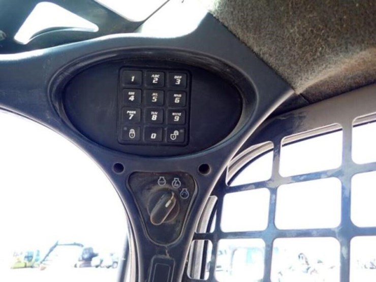 2018-bobcat-s650-image-12