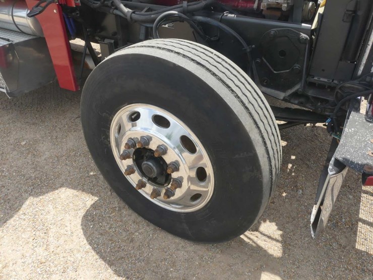 2007-peterbilt-379-image-13