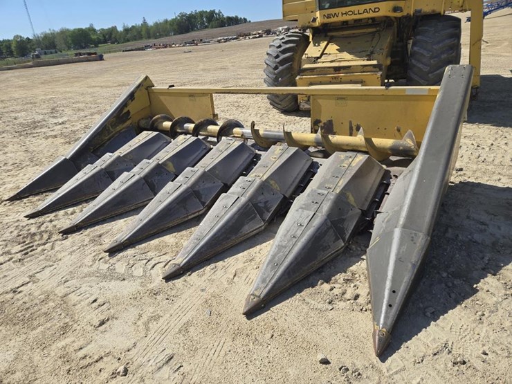 new-holland-974-image-3