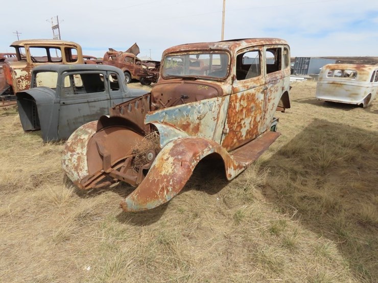 rare-1935-willy-4dr-sedan-project-image-3