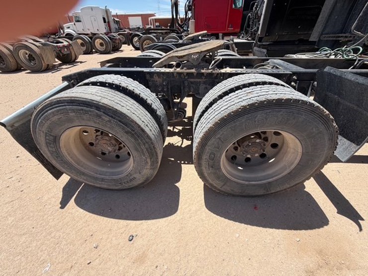 2015-international-prostar-image-4