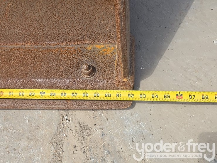 2020-deere-310sl-image-16