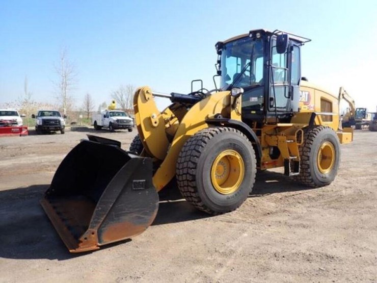 2023-caterpillar-926m-image-1