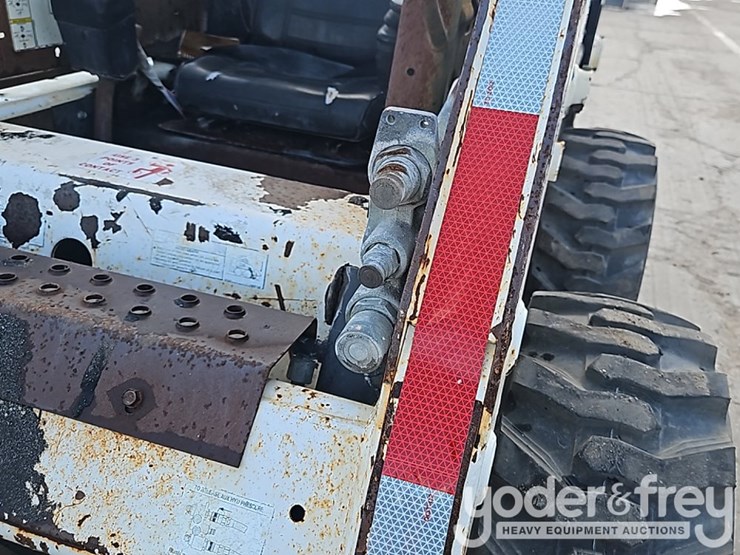 bobcat-s160-image-14