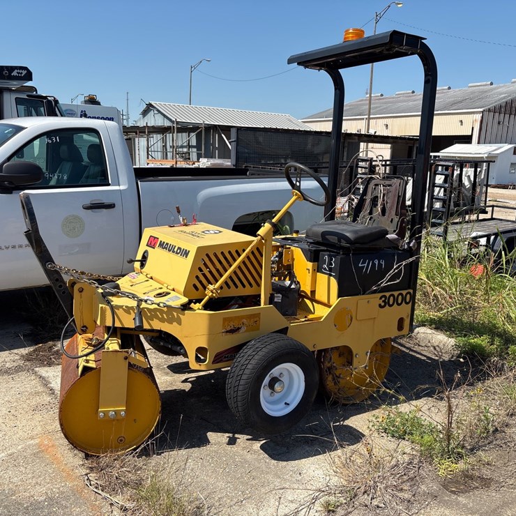 #23 • 2019 MAULDIN COMPACT ROLLER
