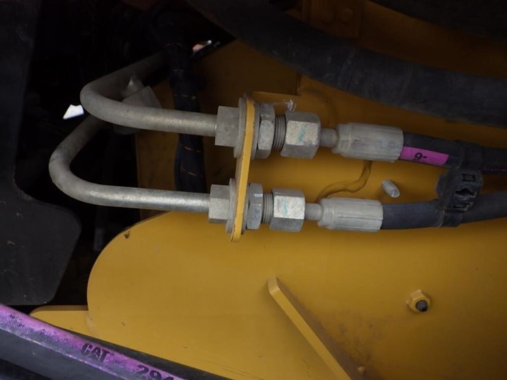 2021-caterpillar-259d3-image-20