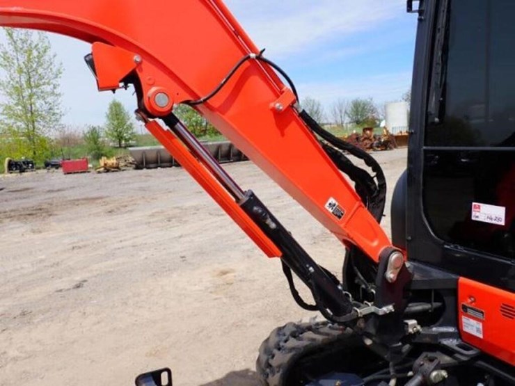 2022-kubota-kx033-4-image-38