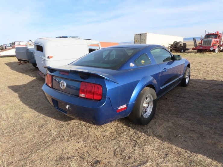 2007-ford-mustang-race-car-image-9