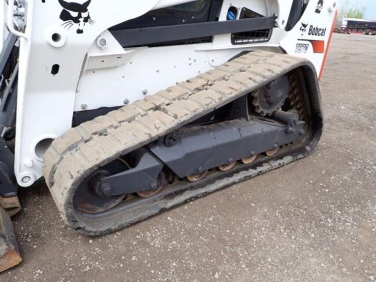 2021-bobcat-t870-image-28