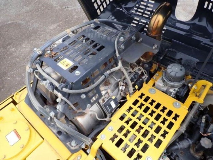 2022-komatsu-pc210-lc-11-image-79