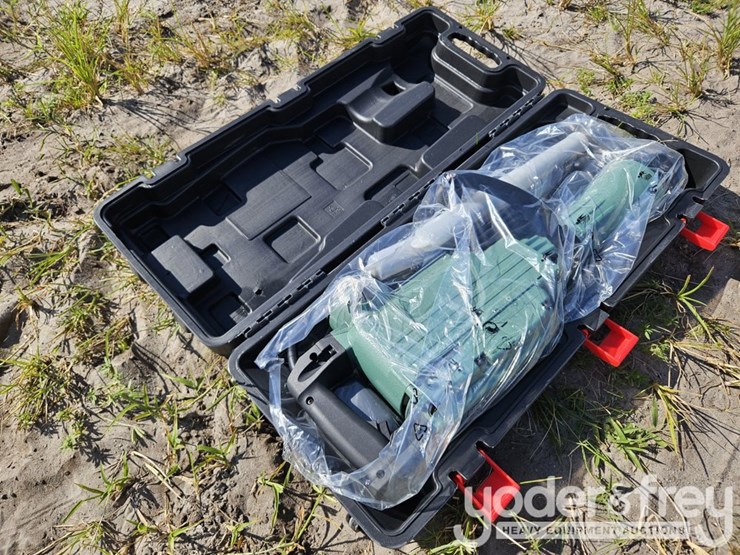 unused-huskie-b65-image-4
