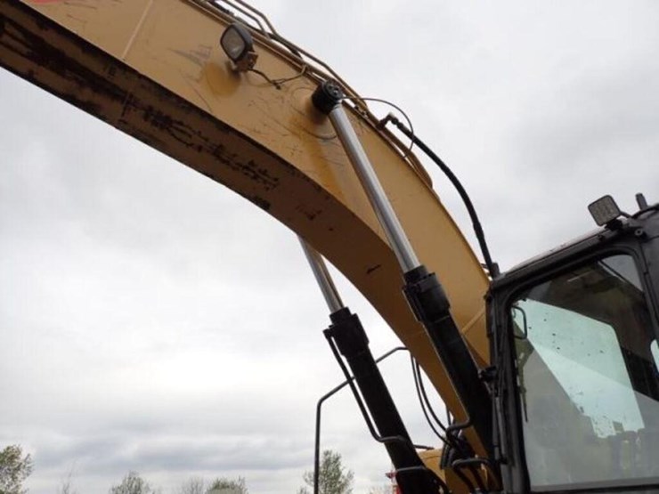 2013-caterpillar-321d-lcr-image-26