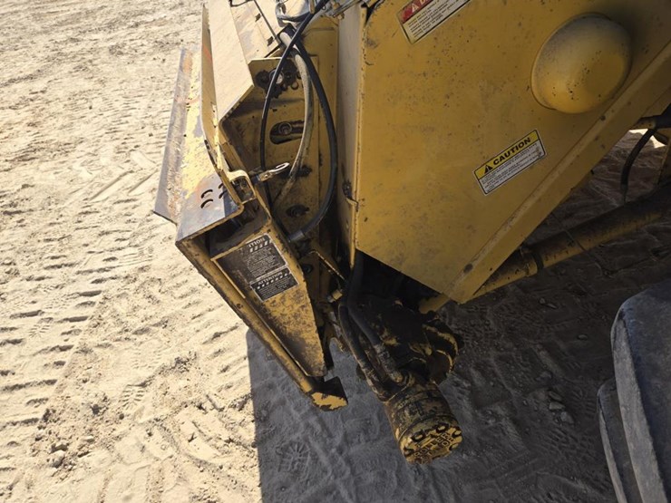 new-holland-tr97-image-23