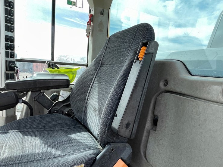 2014-volvo-l120h-image-116