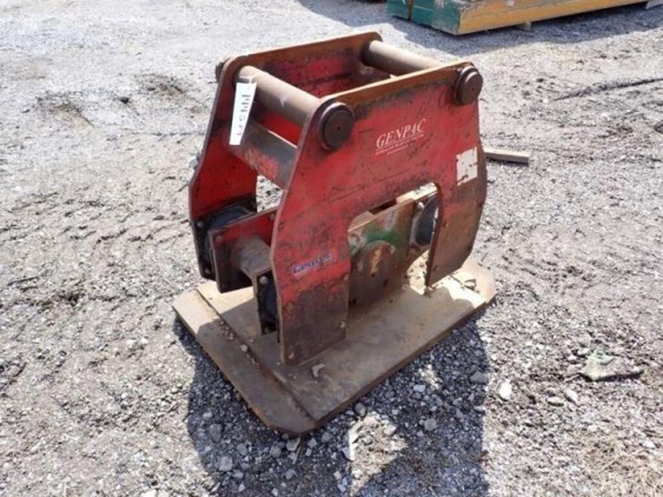 genpac-30-in.-hydraulic-plate-compactor-image-5