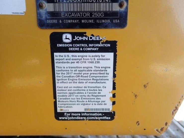 2017-deere-250g-lc-image-9