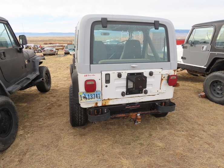 1988-jeep-wrangler-image-6