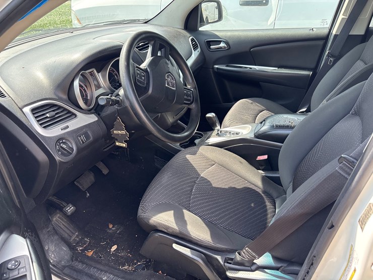 2016-dodge-journey-image-9