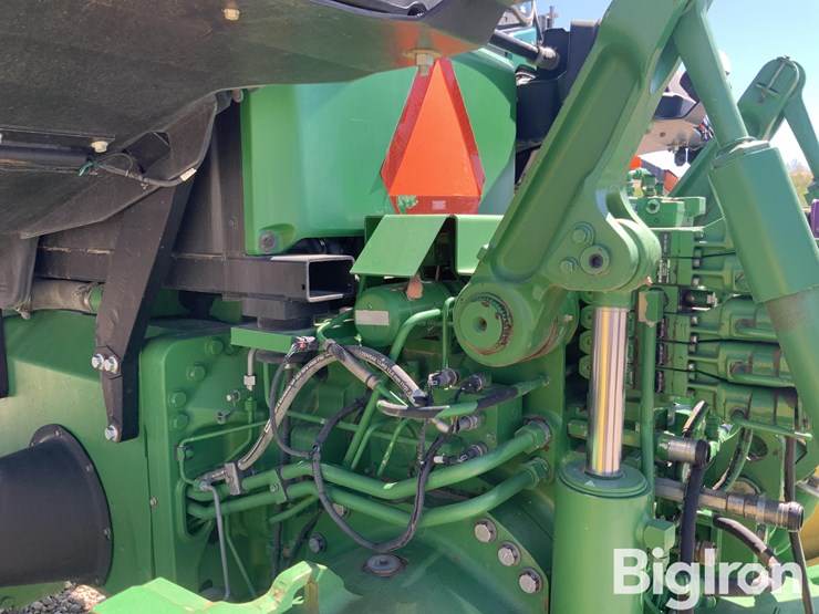2012-john-deere-8360rt-image-17