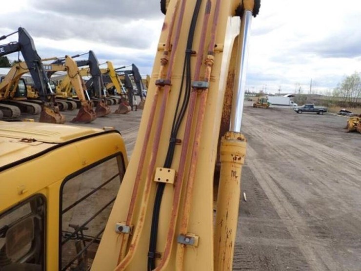 2001-deere-270-lc-image-42