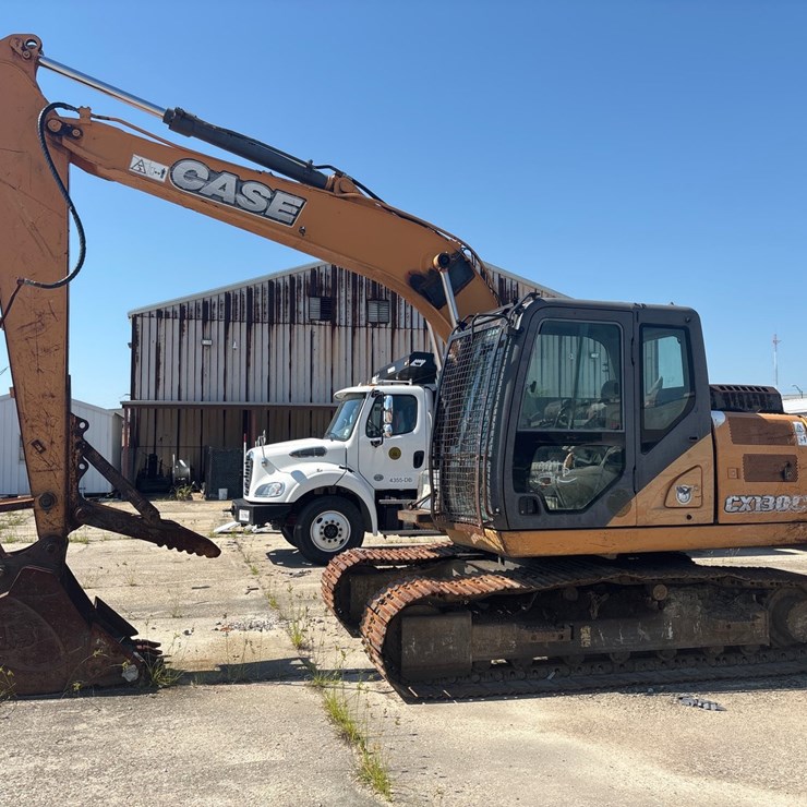 #1 • 2013 CASE EXCAVATOR