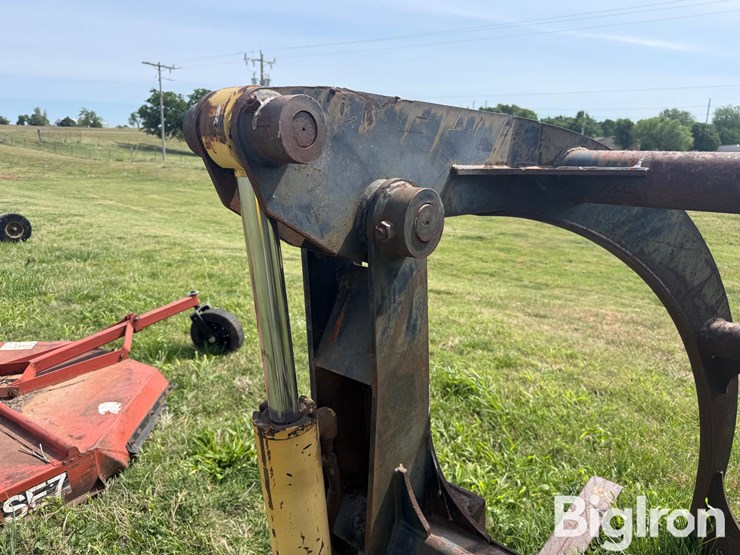 caterpillar-forestry-grapple-image-12