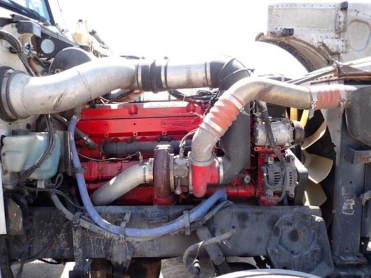 2004-peterbilt-379-image-27