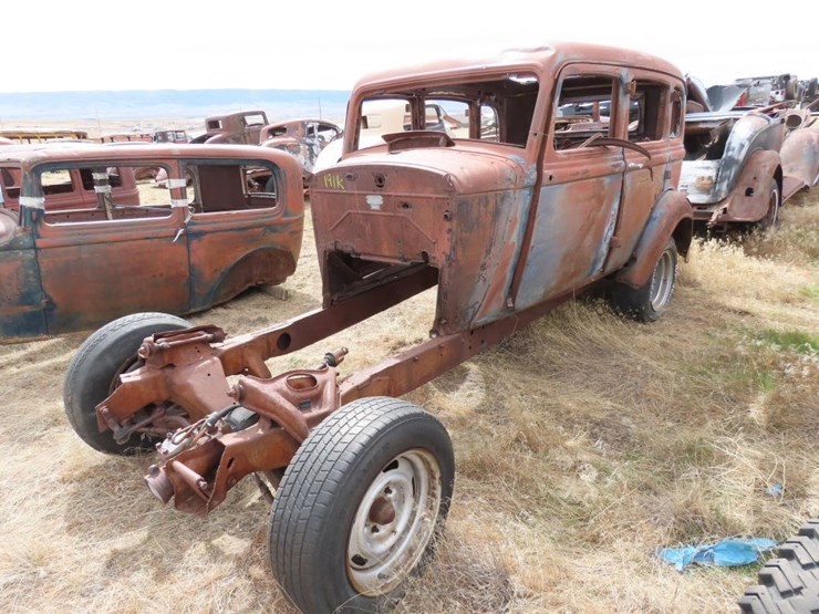1930's-dodge-4dr-sedan-for-rod,-project,-or-parts-image-3
