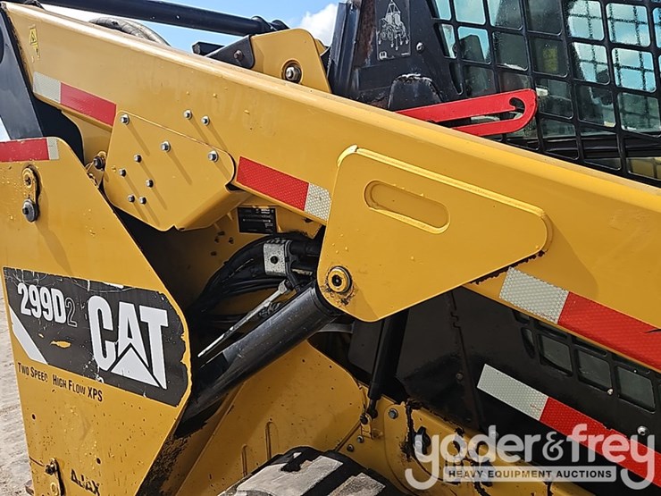 2018-caterpillar-299d2-image-12
