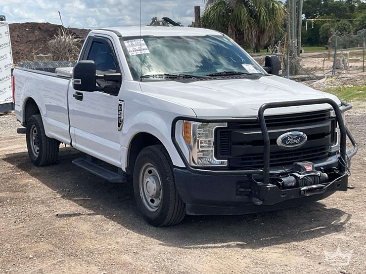 2017-ford-f250-image-2