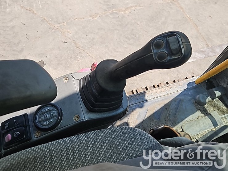 2012-volvo-ec250dl-image-38