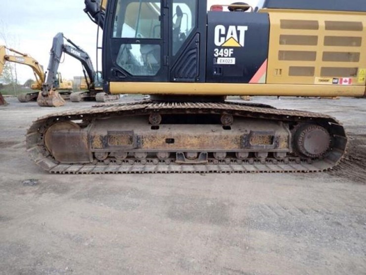 2015-caterpillar-349fl-image-32