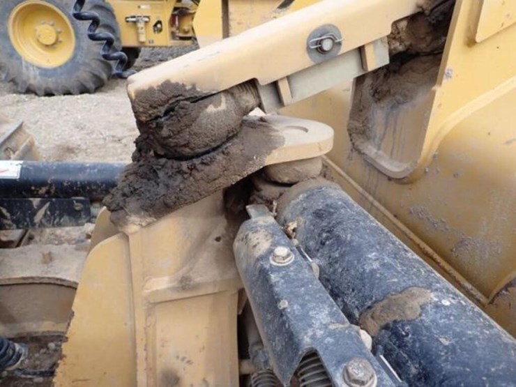 2018-caterpillar-d5k2-xl-image-31