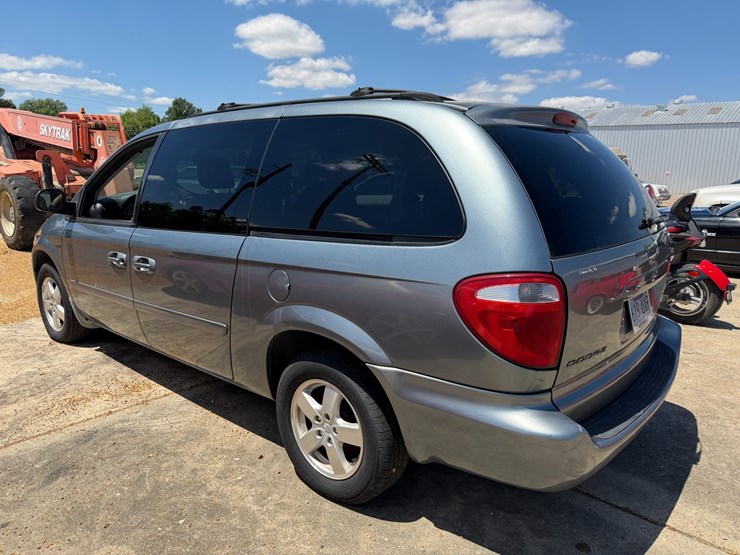 2007-dodge-grand-caravan-image-4