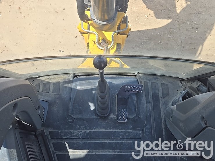 2020-deere-310sl-image-44