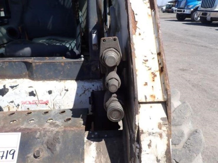 2006-bobcat-s150-image-20