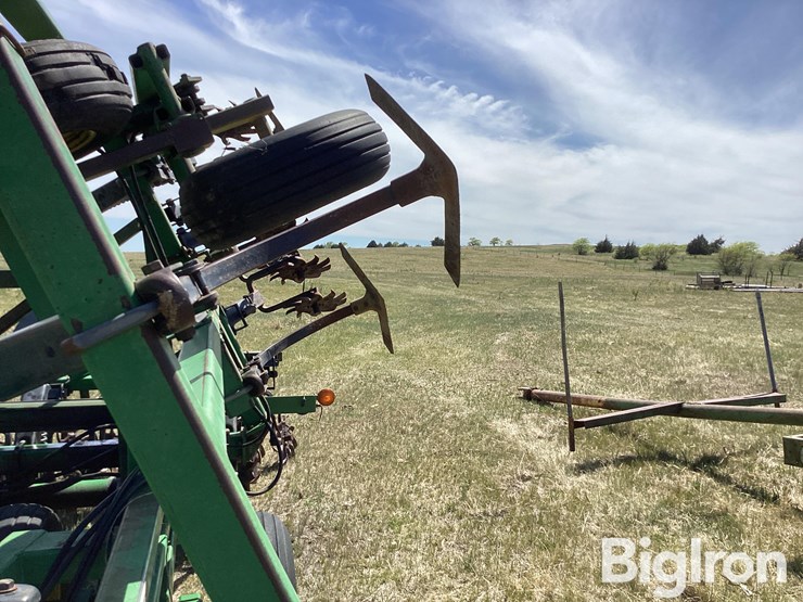 john-deere-550-image-16