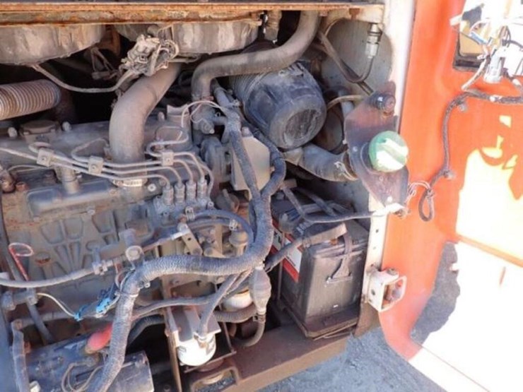 2007-bobcat-s100-image-33