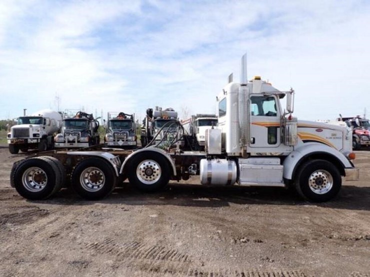 2013-peterbilt-367-image-4