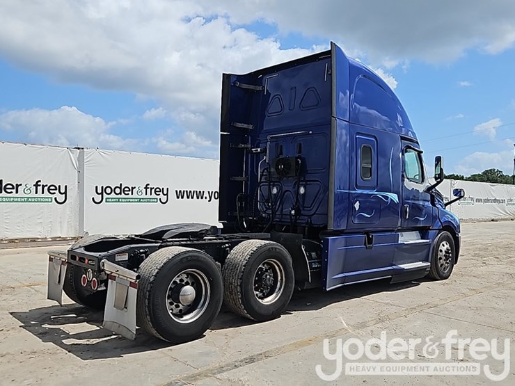 2019-freightliner-cascadia-125-image-4