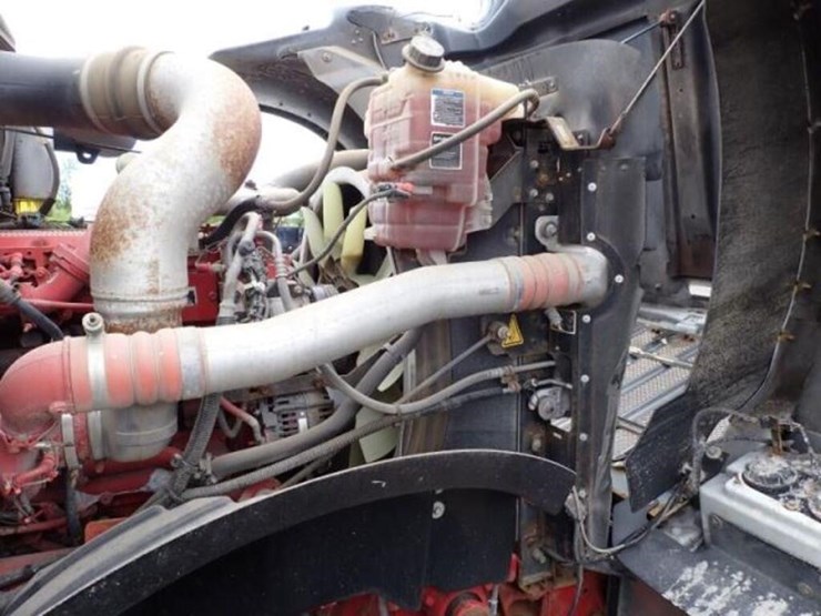 2021-international-hx520-image-34