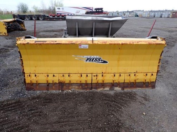 metal-pless-8-12-ft-live-edge-snow-plow-agh083013l-image-2