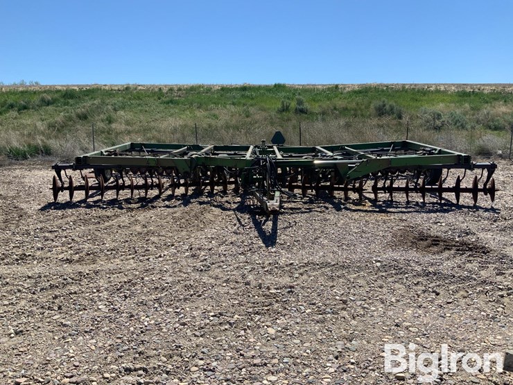 john-deere-331-image-2
