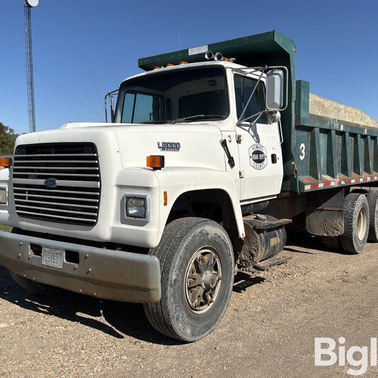 1991 FORD L8000