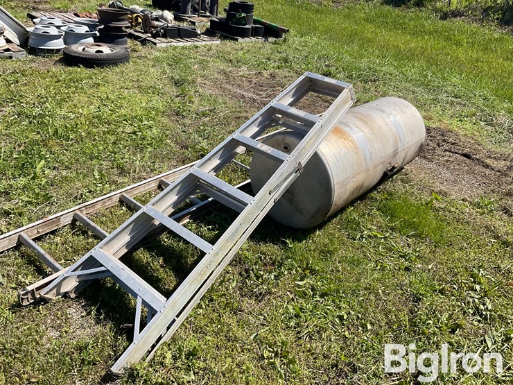 aluminum-tank-&-ladders-image-5