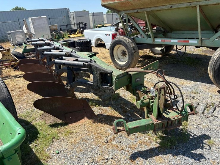 john-deere-2600-image-2