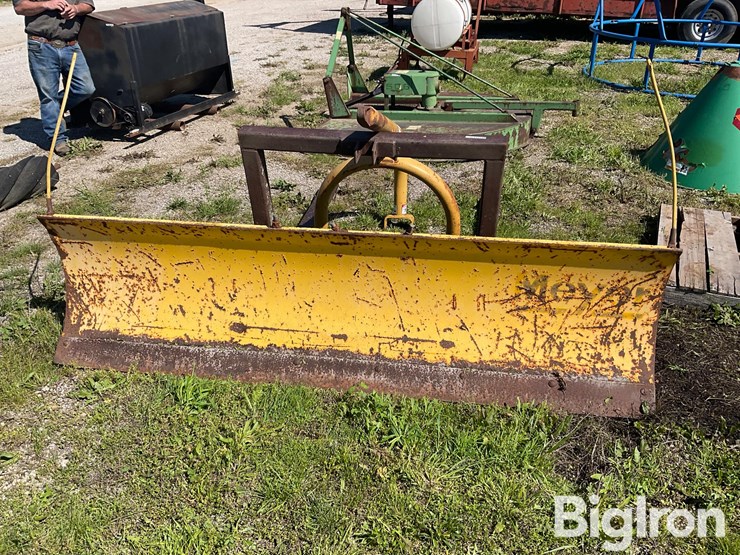 misc-farm-equipment-lot-image-2