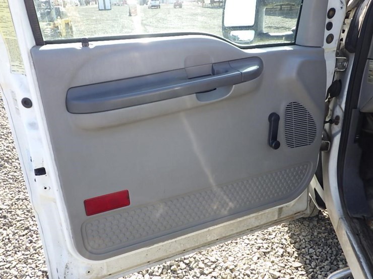 1999-ford-f450-image-36